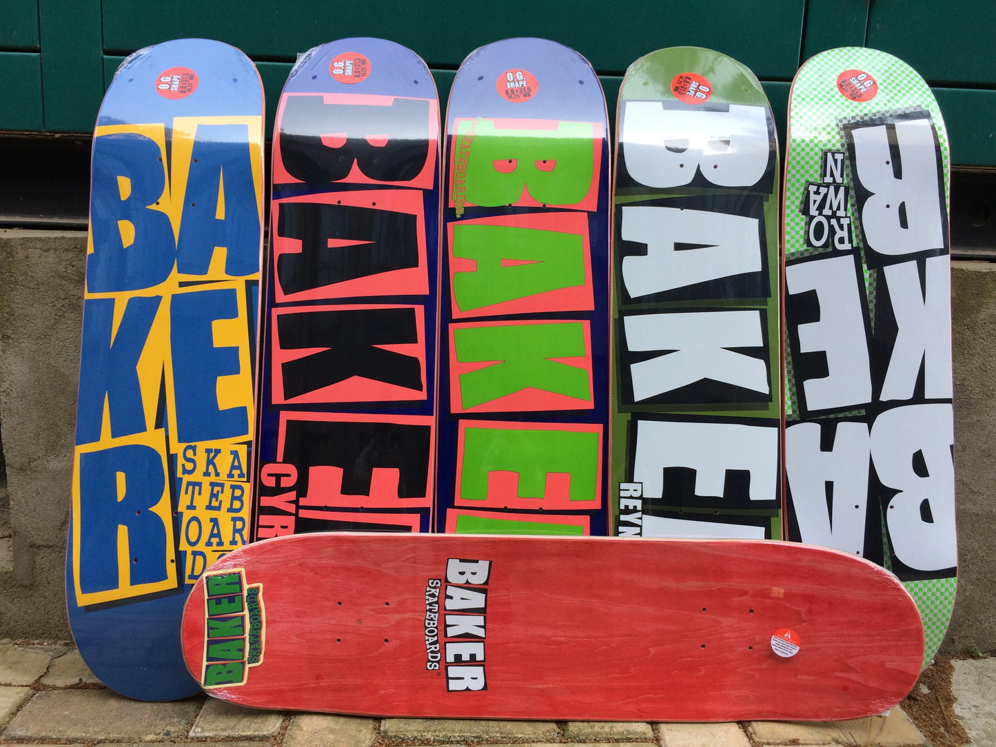 baker skateboard canadian maple deck